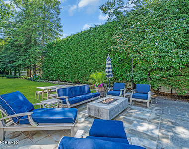 12 Red Oak Drive - Photo Thumbnail 15