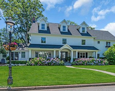 12 Red Oak Drive - Photo Thumbnail 1