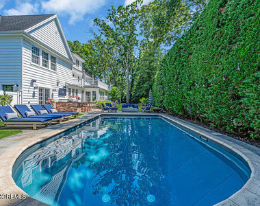 12 Red Oak Drive - Photo Thumbnail 16