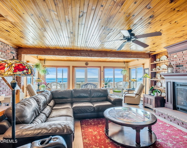 419 Beach Front - Photo Thumbnail 5