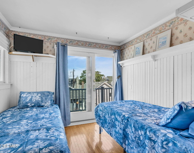 419 Beach Front - Photo Thumbnail 19