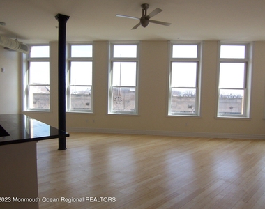300 Emory Street - Photo Thumbnail 6