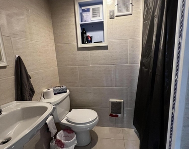 1000 Woodgate Avenue - Photo Thumbnail 7