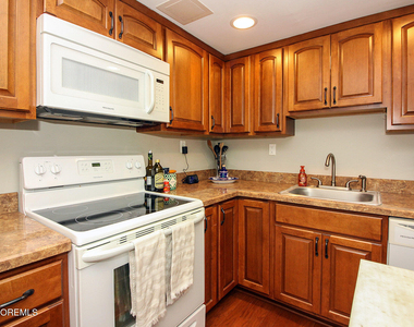 15 Garfield Avenue - Photo Thumbnail 6