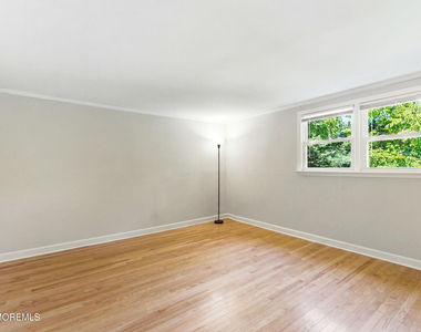 506 Woodland Road - Photo Thumbnail 27