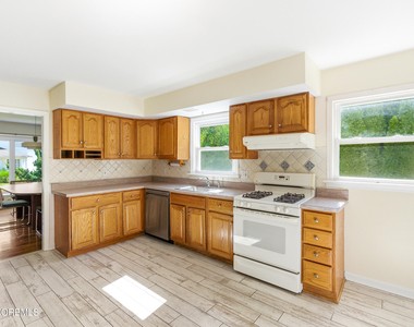 506 Woodland Road - Photo Thumbnail 11