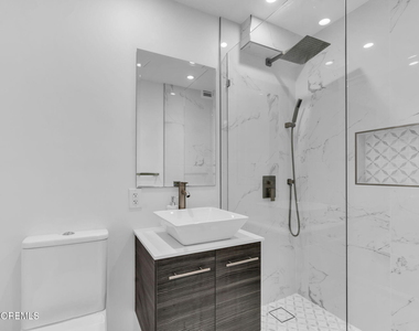 480 Ocean Boulevard - Photo Thumbnail 14