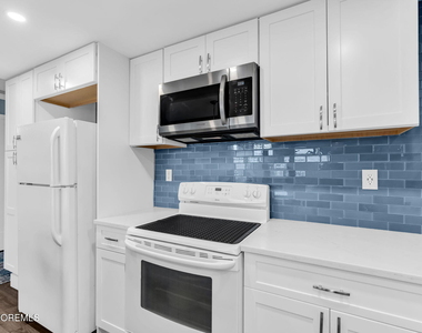 480 Ocean Boulevard - Photo Thumbnail 5