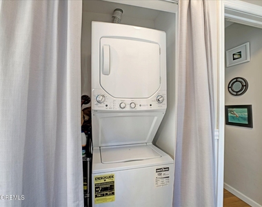 515 Stone Harbor Avenue - Photo Thumbnail 13