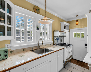 344 E Point Pleasant Avenue - Photo Thumbnail 11