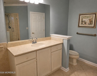 33 Cooper Avenue - Photo Thumbnail 11