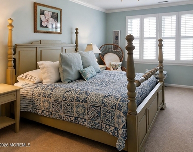 33 Cooper Avenue - Photo Thumbnail 7