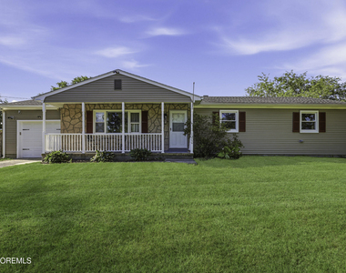 1200 Lawrence Avenue - Photo Thumbnail 2