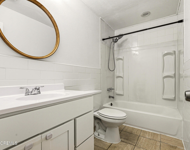 1200 Lawrence Avenue - Photo Thumbnail 25