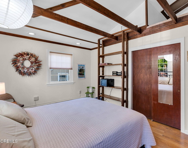 720 Crescent Place - Photo Thumbnail 18