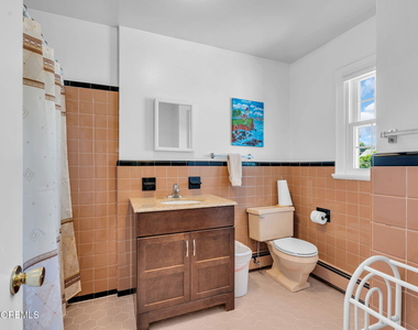 720 Crescent Place - Photo Thumbnail 44