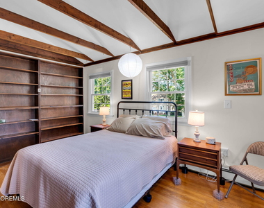 720 Crescent Place - Photo Thumbnail 19