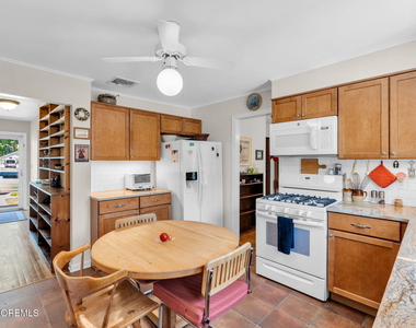 720 Crescent Place - Photo Thumbnail 13