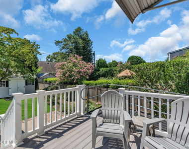 720 Crescent Place - Photo Thumbnail 32