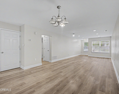 77 Picket Place - Photo Thumbnail 4