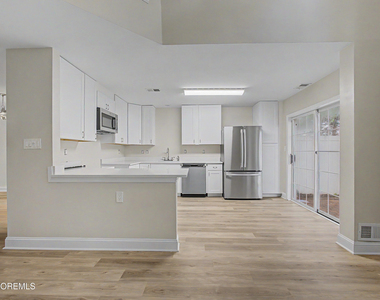 77 Picket Place - Photo Thumbnail 10