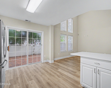 77 Picket Place - Photo Thumbnail 12