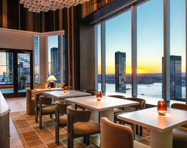 10th Avenue - Photo Thumbnail 10