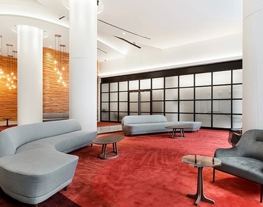 West 57th Street - Photo Thumbnail 15
