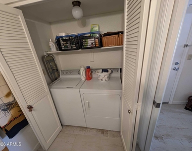 9223 S 45th Place - Photo Thumbnail 19