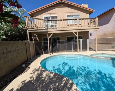 9223 S 45th Place - Photo Thumbnail 5