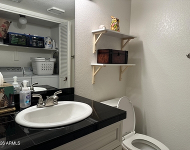9223 S 45th Place - Photo Thumbnail 16