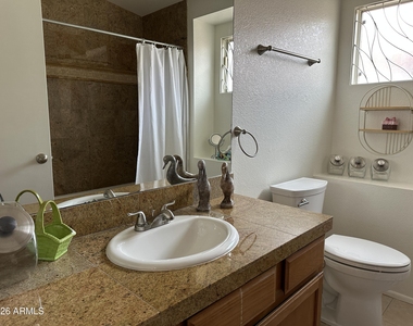 9223 S 45th Place - Photo Thumbnail 20