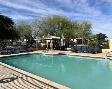 5809 E Hampton Avenue - Photo Thumbnail 3