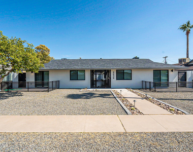 4639 N 12th Avenue - Photo Thumbnail 11