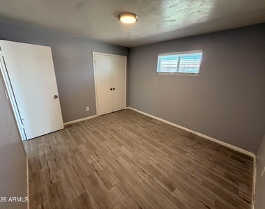 4837 E Willetta Street - Photo Thumbnail 7
