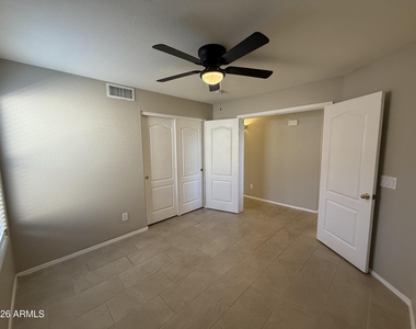 1644 E Oakland Street - Photo Thumbnail 32