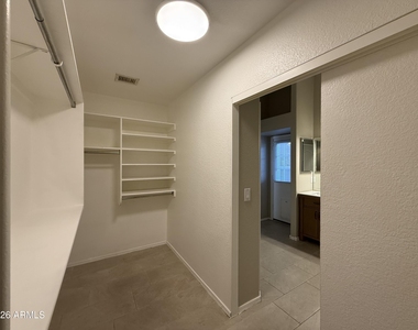 1644 E Oakland Street - Photo Thumbnail 30