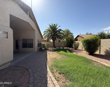 1644 E Oakland Street - Photo Thumbnail 42