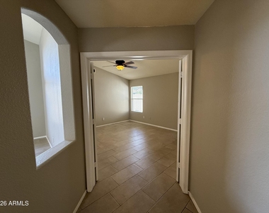 1644 E Oakland Street - Photo Thumbnail 21