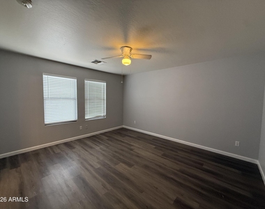 10823 N 70th Avenue - Photo Thumbnail 10