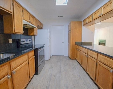 3636 Dexter Avenue - Photo Thumbnail 18