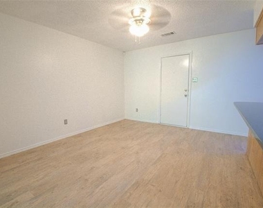 3636 Dexter Avenue - Photo Thumbnail 16