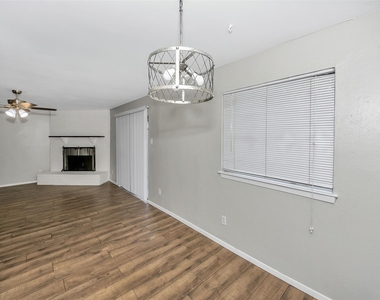 6800 Yorkston Street - Photo Thumbnail 10