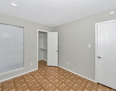 6800 Yorkston Street - Photo Thumbnail 19