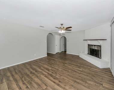 6800 Yorkston Street - Photo Thumbnail 7
