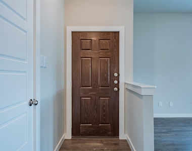 644 Wheatfield Drive - Photo Thumbnail 4