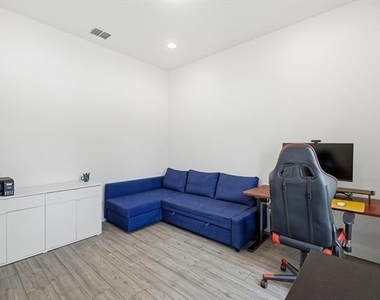 3305 Morris Lane - Photo Thumbnail 15