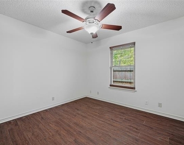 1908 Paula Drive - Photo Thumbnail 13