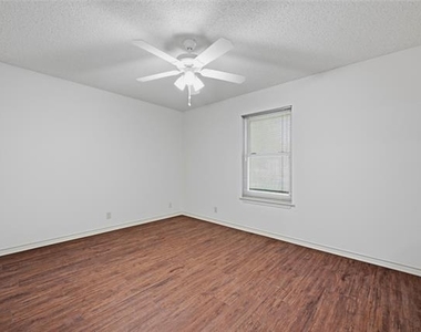 1908 Paula Drive - Photo Thumbnail 16