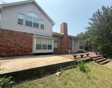 1313 Baythorne Drive - Photo Thumbnail 24